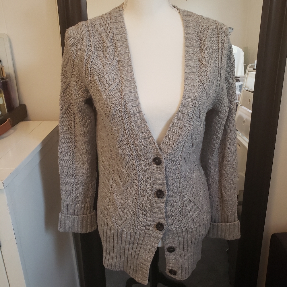 GAP gray cardigan